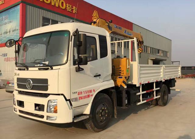 東風天錦徐工6.3噸隨車吊 高效運輸與靈活吊裝的專業解決方案